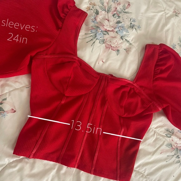 GUESS Red flounce sleeve blouse - Picture 6 of 6